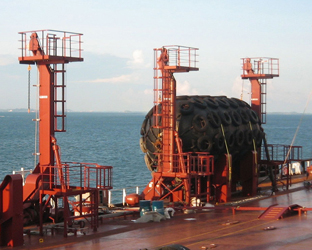 Davit Cranes for Marine Fenders