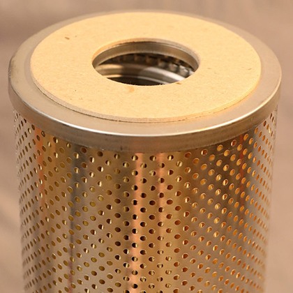 Series 1576 Oil Filter Element: